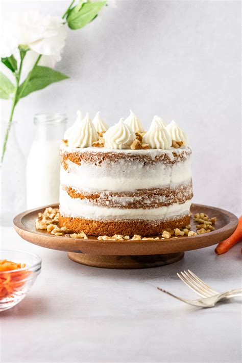 Carrot Cake Decor Ideas For A Classic Dessert