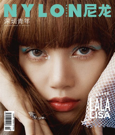 Share the best gifs now >>>. BLACKPINK's Lisa is sweet and sassy for the January cover ...