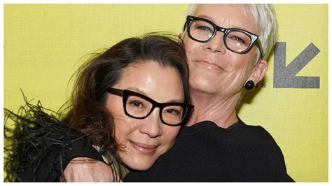 Jamie Lee Curtis Is Wearing Michelle Yeohs Big Golden Globes Moment On