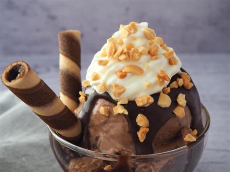 Chocolate Sundae Keep Calm And Eat Ice Cream