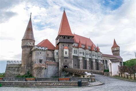 Visiting The Gothic Masterpiece Of Corvin Castle Romania Travelsewhere