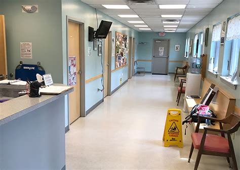 Animal Emergency Clinic Of Mid Maine Emergency Veterinary Hospital