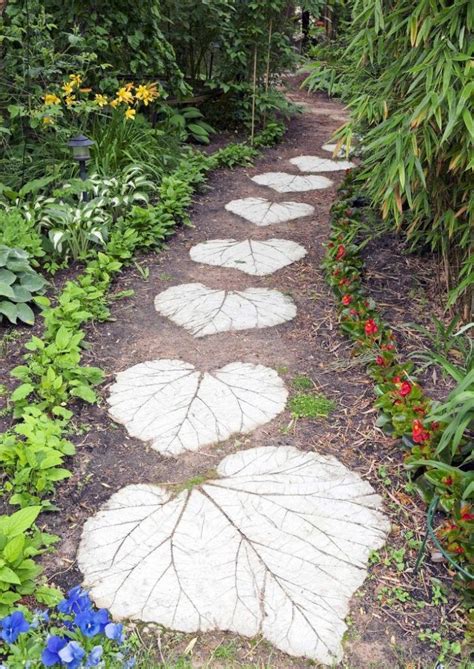 40 Simply Amazing Walkway Ideas For Your Yard Page 22 Of 40 Gardenholic Pathway Landscaping