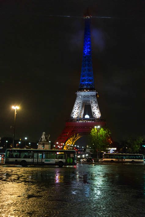 Tour Eiffel Bleu Blanc Rouge 6 Loeil Dans Lobjectif