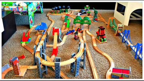 Thomas And Friends Train Tracks