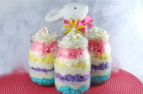 Toddler easter, preschool easter, bunny juice, preschool snack, easter egg hunt ideas, easter easter egg hunt, easy easter #eastercrafts #easterkids. Easter Classroom Treats that are the Cutest Recipes of the Season in 2020 | Easy easter desserts ...