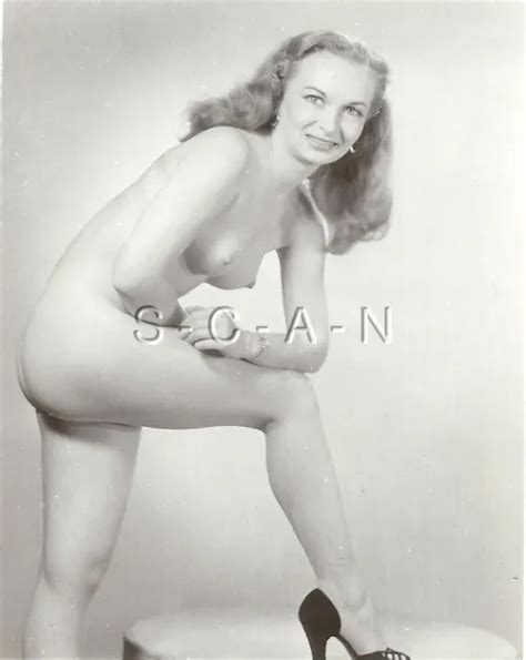 ORIGINAL VINTAGE 1940S 60S Nude RP Endowed Woman Heels Shows Off