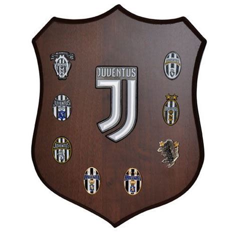 One of the most popular clubs ever, it was formed in 1897 in italy. Деревянная коллекционная эмблема Ювентус Collector's ...