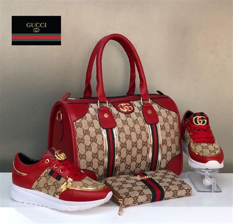 Gucci Set In 2021 Gucci Set Gucci Handbags Outlet Designer Shoes Gucci