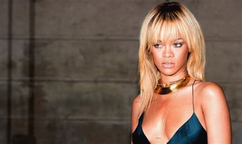 cbs drops rihanna song from thursday night football in wake of ray rice scandal ibtimes