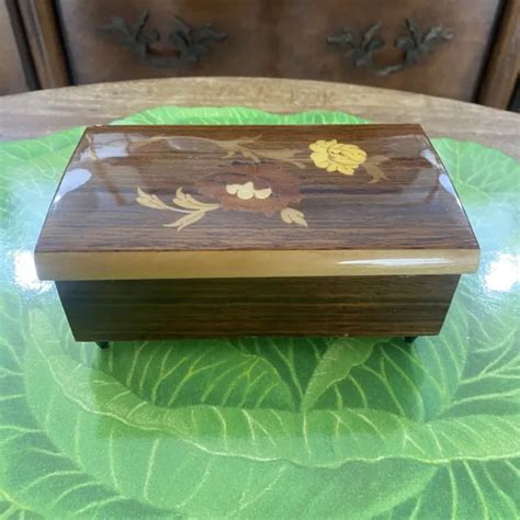 VTG ITALIAN STYLE Inlaid Wooden Misic Box The Sun Will Come Out Tomorrow Annie