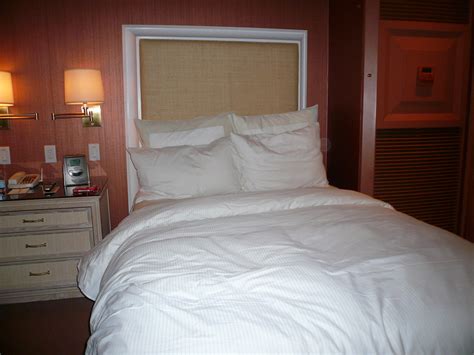 las vegas wynn hotel room bed michael gray flickr