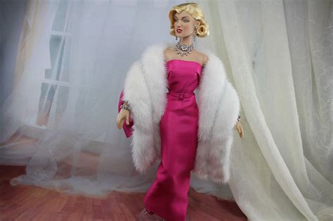 dimitha a day glamour furs for tonner s marilyn monroe doll