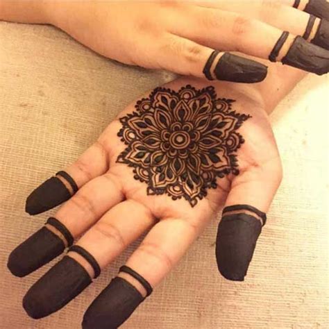 Flower henna tattoos for women. Henna Mehndi tattoo designs idea for palms of hands ...