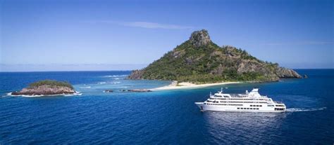 Captain Cook Cruises MV Reef Endeavour Kreuzfahrt Hotel Enchanting Travels