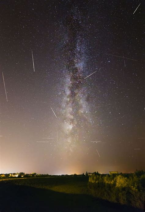 I Captured The Presidian Meteor Shower Around The Milky Way Meteor