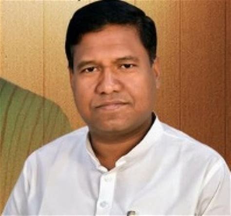 Jitan Ram Manjhis Son Santosh Kumar Suman Resigns From Nitish Cabinet