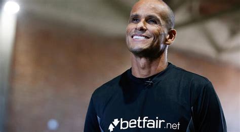 (hora peruana) en el estadio centenario de armenia de avellaneda y con transmisión de directv sports. Perú vs. Brasil: Rivaldo habló sobre polémico partido por ...