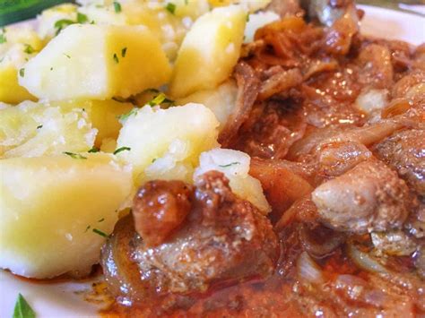 Best Traditional Hungarian Food 5 Must Try Hungarian Dishes