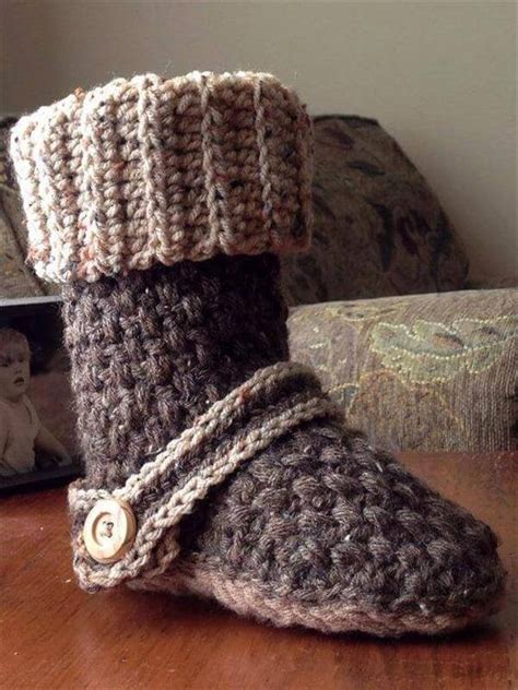 10 Diy Free Patterns For Crochet Slipper Boots 101 Crochet