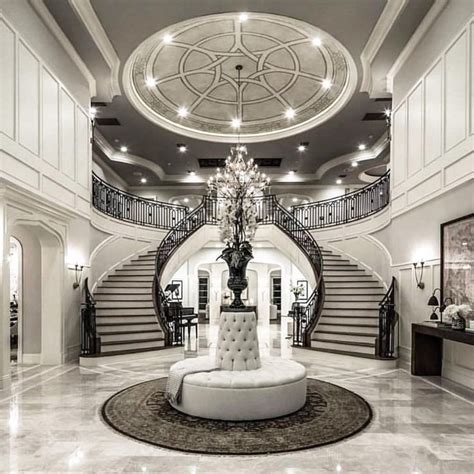 Pin By Peakypie Allen On Foyer Entrance Luxury Houses Entrance