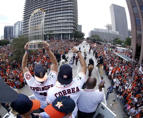 15 Of The Best Photos From The Houston Astros World Series Parade Astros World Series World