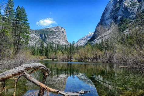 Image californie-7 : Mirror lake landscape in Yosemite National Park ...