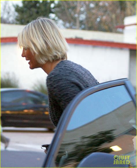 Cameron Diaz Debuts Cropped Haircut Photo 2616440 Cameron Diaz Pictures Just Jared