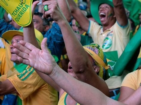 EN IMAGES Les manifestations monstres contre Dilma Rousseff au Brésil