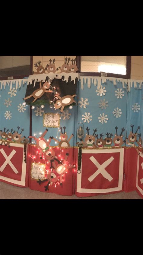 Reindeer Stable Office Christmas Decorations Christmas Cubicle