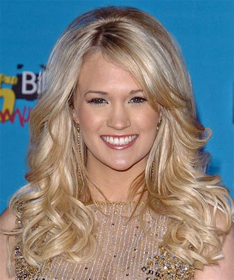 32 Carrie Underwood Hairstyles Hair Cuts And Colors