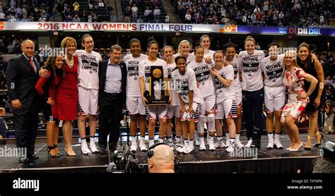 Uconn Huskies Womens Basketball Team Celebrate After Defeating The
