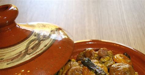 RECREATIONS Tajine de sauté de veau aux abricots aux figues et aux