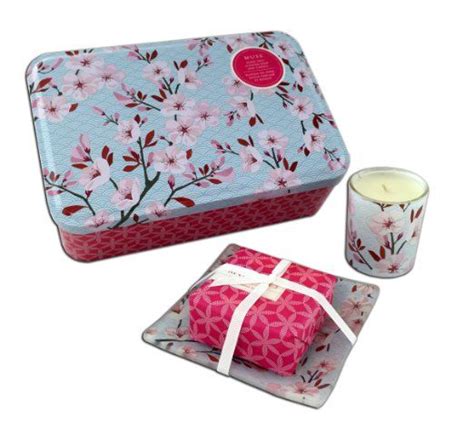 Grześ jak do tej pory wstawił jeden post. Muse Cherry Blossom Three Piece Soap, Dish and Candle Gift ...