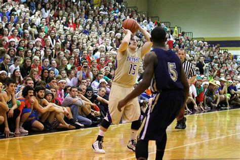 Five Great Moments From This Years Silent Night Game At Taylor University