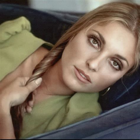 Beauty Valley • Sharon Tate Photographed By Alan Pappé 1968