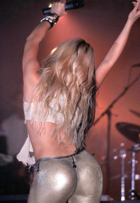 90s Shakira Hot