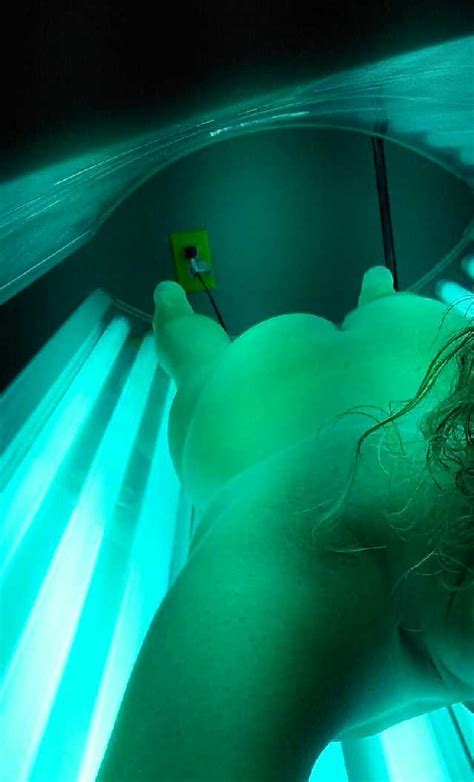 Naked Tanning Bed Pics Telegraph