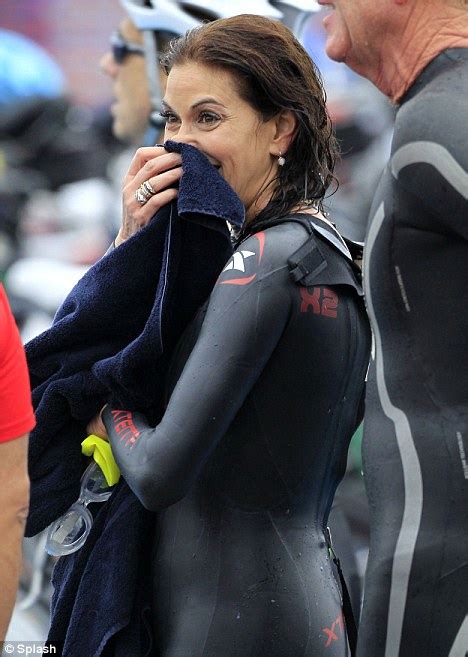 I Look Good Teri Hatcher Shows Off Stunning Natural Look As She