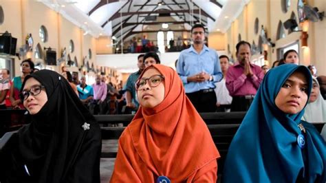 For example, mostly malaysian citizens speak in our national language which is 'bahasa malaysia' in their daily life. Malaysian Muslim group visits church in show of solidarity ...