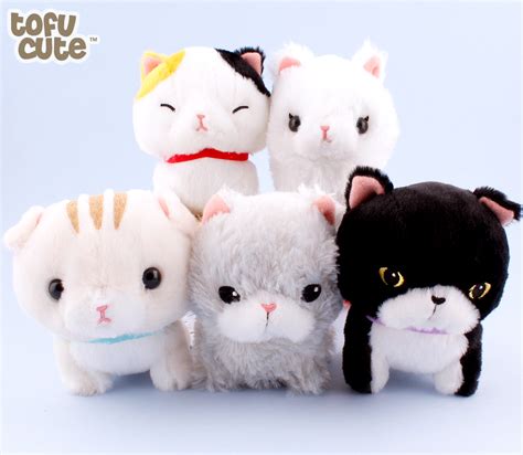 The munchkin breed comes from a naturally occuring genetic mutation that results in shorter legs. Buy Authentic AMUSE Munchkin Cat Mixture Small Plush at ...