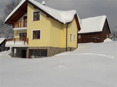 Holiday House With Indoor Pool Dolina Moravice Vrbovsko Gorski Kotar