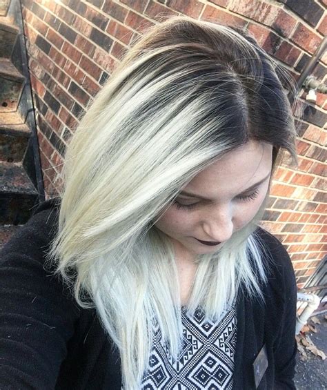 platinum blonde with shadow root blonde hair with roots gold hair dye roots hair