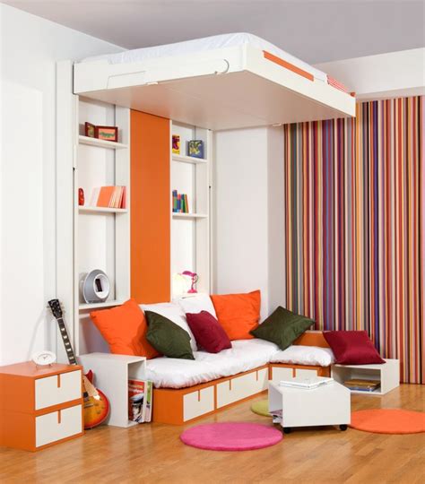 If you have a small bedroom, it will be more difficult to have good storage as you need. Great Space Saving Solutions For Small Teen Bedrooms