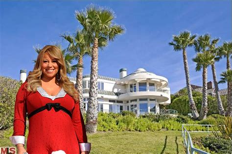 Inside Mariah Careys Christmas Special Beach House In Malibu Curbed La