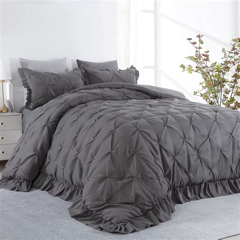 Amazon Com HOMBYS 128x120 Oversized King Comforter Set 3 Piece Ultra
