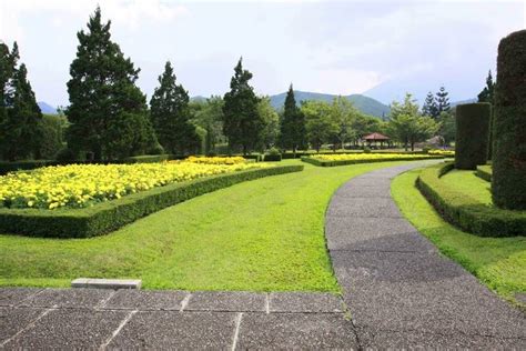 Maybe you would like to learn more about one of these? Background Taman Indah : Taman Kebon Ratu Taman Indah ...