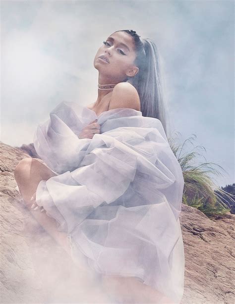 I have given up my other perfumes to just wear cloud. Ariana Grande - Cloud by Ariana Grande Perfume 2018 ...