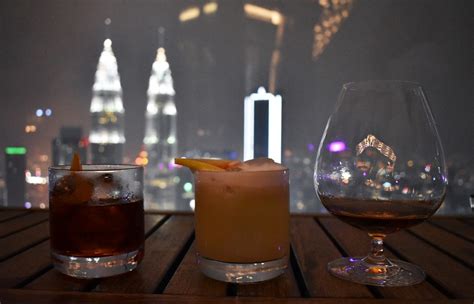 A few drinks at vertigo, the highest rooftop bar in kuala lumpur, located on the 59th floor of the banyantree hotel. Review of Vertigo and Horizon Grill at Banyan Tree Kuala ...