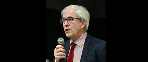 Le conseil fédéral a édicté depuis le 13 mars 2020 plusieurs ordonnances visant à surmonter la crise du coronavirus. Le sénateur Olivier Jacquin sur le Covid-19, l'installation des conseils municipaux, les mesures ...